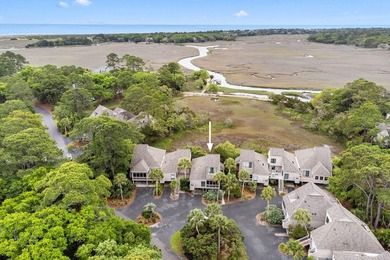 Beautifully updated two-bedroom townhouse with long tidal marsh - photo 2