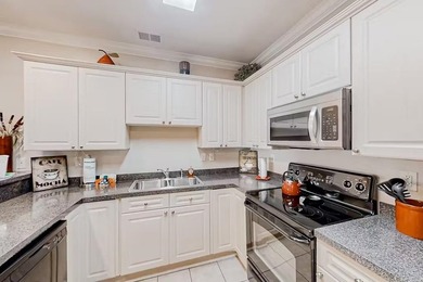 1st floor condo at the super desirable Magnolia Pointe! Located - photo 3