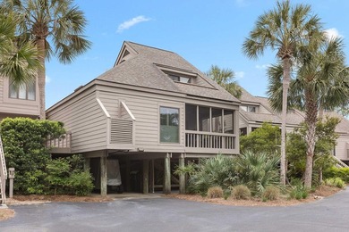 Beautifully updated two-bedroom townhouse with long tidal marsh - photo 6