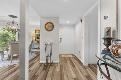 Beautifully updated two-bedroom townhouse with long tidal marsh - photo 10