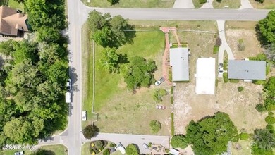 Located in the desirable Middle Sound Loop area, this nearly - photo 7
