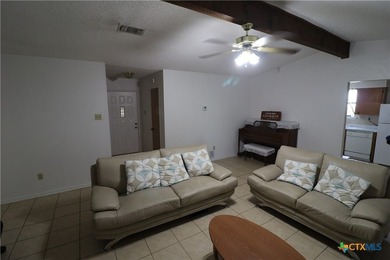 Quiet neighborhood with easy access to Fort Hood. Full brick - photo 8