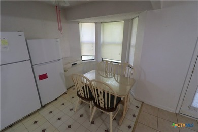 Quiet neighborhood with easy access to Fort Hood. Full brick - photo 10