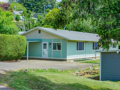 Welcome home to this well-maintained 4-bedroom, 2-bath - photo 9