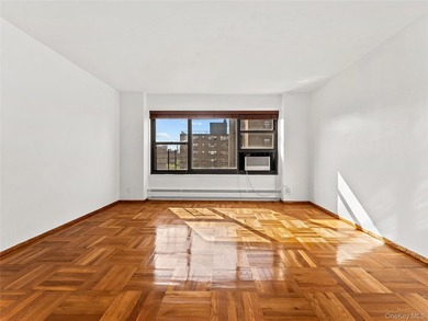 Welcome to this beautifully maintained two-bedroom apartment in - photo 5