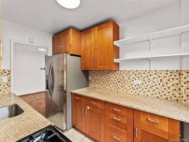 Welcome to this beautifully maintained two-bedroom apartment in - photo 9