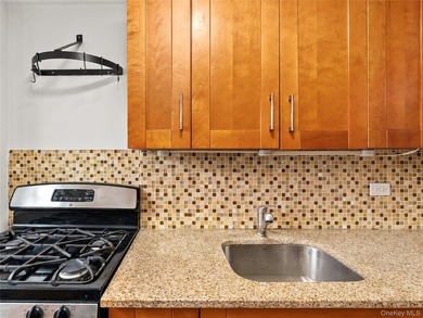 Welcome to this beautifully maintained two-bedroom apartment in - photo 10