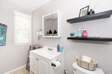 Affordable and adorable! Cozy 2 bedroom 1 bath with a 12x16 up - photo 17