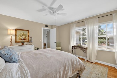 Discover this charming 2 bed townhouse in a beautifully - photo 24