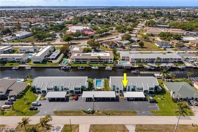Check out this Gulf Access townhome offering sparkling water - photo 1