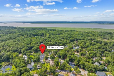 3-Bed Coastal Home in Coosaw Point with Fireplaces, 3-Car Garage