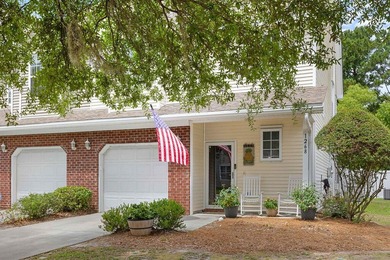 Located in the Gates of Fenwick Plantation on John's Island - photo 1