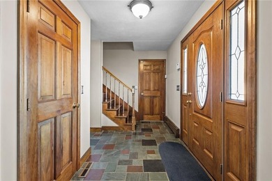 Welcome to a stately home ideally sited in desirable Ferncliffe - photo 8