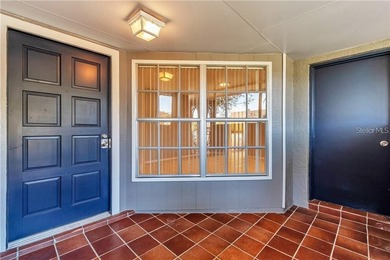 Move-in ready in desirable Copperfield! This updated 3BR/2BA and - photo 2