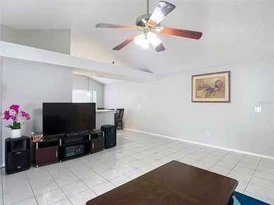 Move-in ready in desirable Copperfield! This updated 3BR/2BA and - photo 5