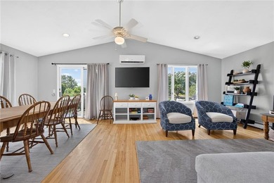 This classic seaside retreat is ready for you as its next owner - photo 5
