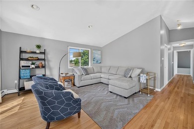 This classic seaside retreat is ready for you as its next owner - photo 6