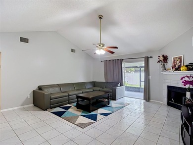 Move-in ready in desirable Copperfield! This updated 3BR/2BA and - photo 7