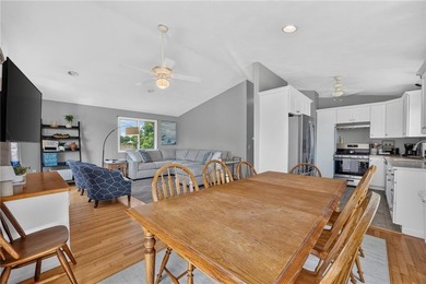 This classic seaside retreat is ready for you as its next owner - photo 7