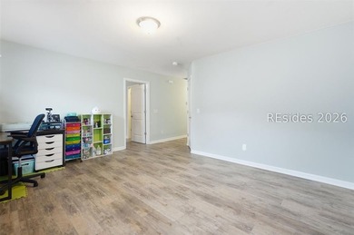 Beautiful 5-bedroom, 3-bath home in the highly sought-after - photo 20