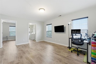 Beautiful 5-bedroom, 3-bath home in the highly sought-after - photo 22