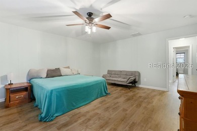 Beautiful 5-bedroom, 3-bath home in the highly sought-after - photo 24