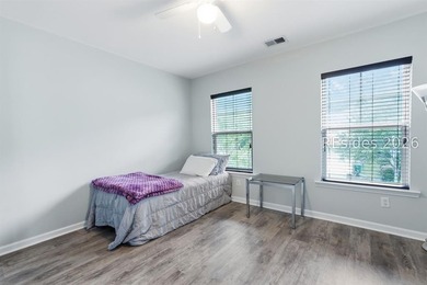 Beautiful 5-bedroom, 3-bath home in the highly sought-after - photo 30