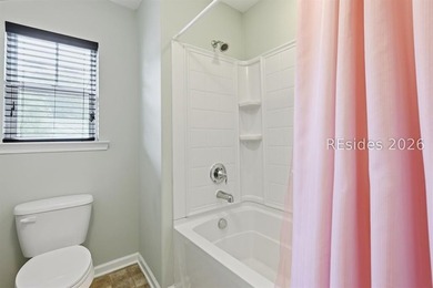Beautiful 5-bedroom, 3-bath home in the highly sought-after - photo 31