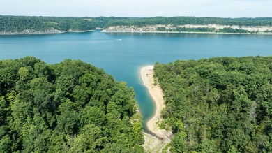 Experience the best of Lake Cumberland living in this - photo 10