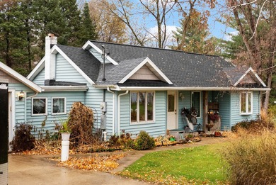 Lake Koshkonong Home For Sale in Edgerton Wisconsin