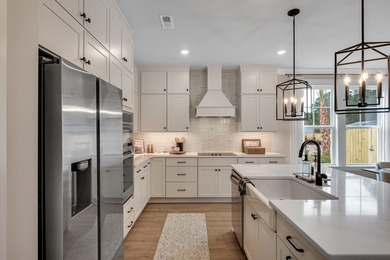 Move-in ready-- September! Spectacular expansive 2300 square - photo 9