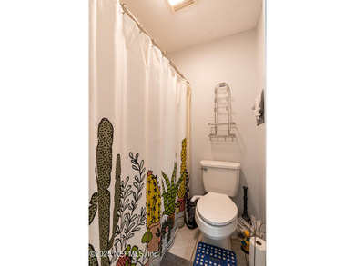 Condo in the heart of Southside Jacksonville 15 minutes from the - photo 10
