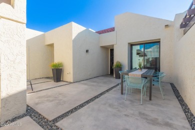 Lake Townhome/Townhouse Sale Pending in Scottsdale, Arizona