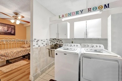 Spacious & rarely available SUPERIOR model in the highly - photo 14