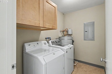 Hard-to-find single-level condo living in one of Lake Oswego's - photo 17