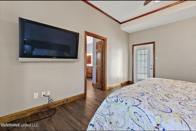 Great location in Delmas Estates Subdivision. Home is in move-in - photo 18
