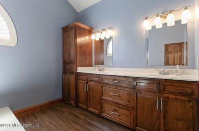 Great location in Delmas Estates Subdivision. Home is in move-in - photo 19