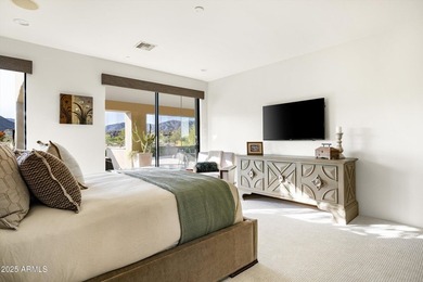 Soaring ceilings and walls of glass that open up to panoramic - photo 21