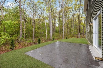 Welcome to this stunning newly constructed Colonial, where - photo 2