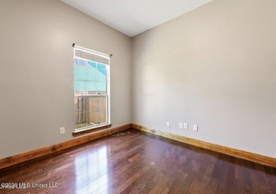 Great location in Delmas Estates Subdivision. Home is in move-in - photo 23