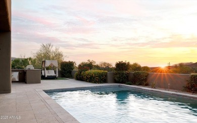 Soaring ceilings and walls of glass that open up to panoramic - photo 50