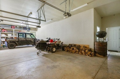Here's your opportunity to own a luxury home on over 1,000 - photo 50