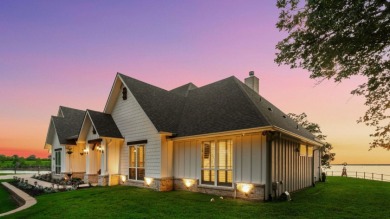 Waterfront Modern Farmhouse Gem - photo 2