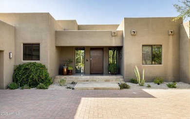 Soaring ceilings and walls of glass that open up to panoramic - photo 55