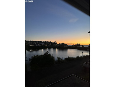 Capture stunning Columbia River views when you build your dream - photo 5