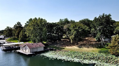 Build your vacation home or family retreat on one of the LAST - photo 10