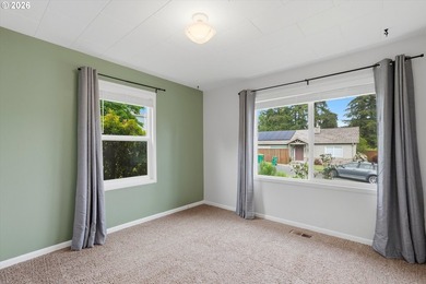 Well maintained 1789 sq ft 3 bed 2 bath mid-century split-level - photo 19