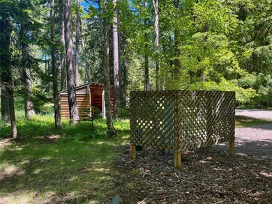 Don't miss this rare offering with 165 feet of Swan River - photo 48