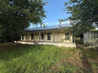 Cedar Creek Lake Home For Sale in Kemp Texas