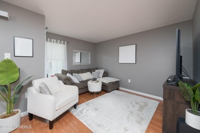 Back on the market! Welcome to this charming home in desirable - photo 9